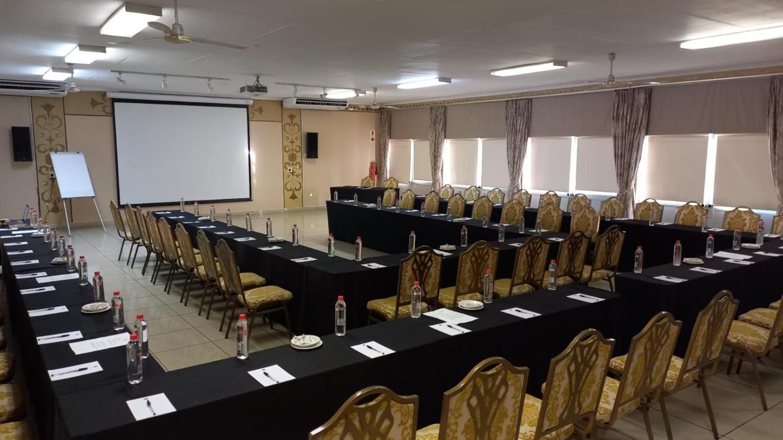 Midrand Conference Centre Hotel Buitenkant foto