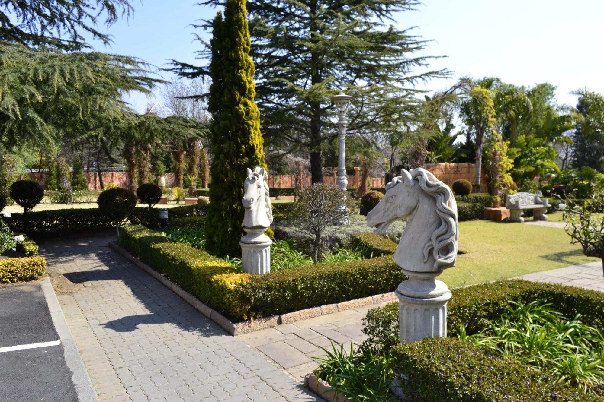 Midrand Conference Centre Hotel Buitenkant foto